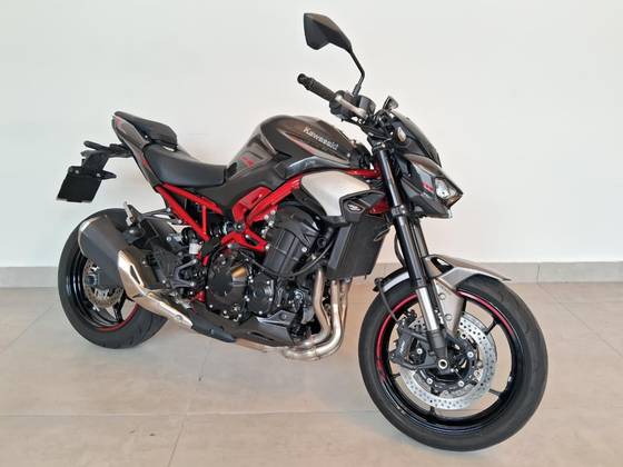 KAWASAKI Z900 